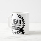 ホームアニバーサリーホームオフィスから1年間 コーヒーマグカップ (正面左)