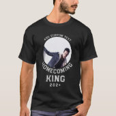 ホームカミングキングホワイトHOCOあなたの写真を追加 Tシャツ (正面)