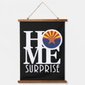 ホームサプライズアリゾナ 吊り下げ型タペストリー (正面)