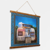 ホームスイートホームヴィンテージキャンパートレーラーウォールデコール 吊り下げ型タペストリー (傾斜あり)