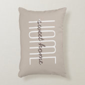ホームスウィートホーム引用文キュートタイポグラフィタンベージュ アクセントクッション (正面(垂直))