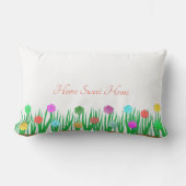 ホームスウィートホーム数々の&カラーフラワーオンホワイト ランバークッション (正面)