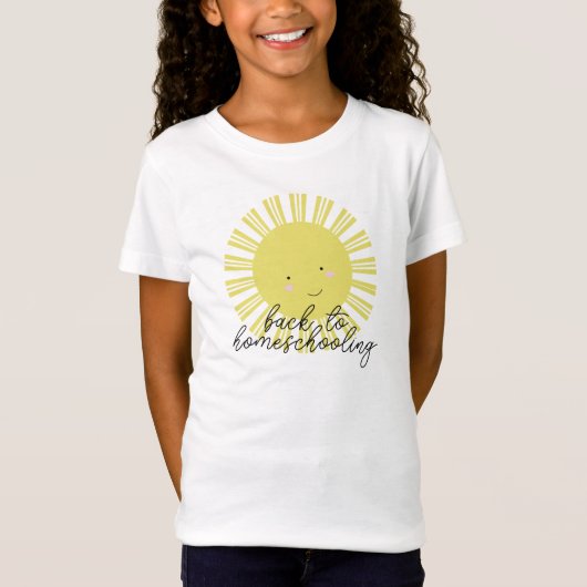 ホームスクーリングの初日に笑顔を返す太陽 Tシャツ (正面)