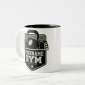 ホームパーソナライズされたジムケトルベルフィットネストレーナー ツートーンマグカップ (正面左)