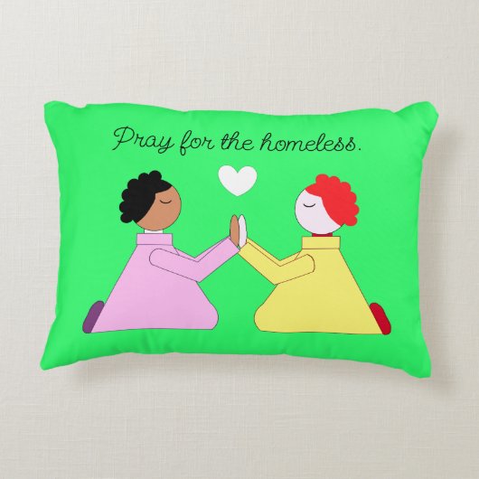 ホームレス祈の為の – グリーンとハート アクセントクッション (裏面)