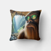 ホーム・オブ・サスカッチ クッション (裏面)