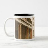 ホールのCarltonの家 ツートーンマグカップ (左)