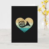 ホーンプレイヤーがホーンホーンをフランスの愛する カード (黄色い花)