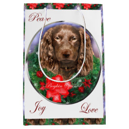ボイキンスパニエル犬クリスマス ミディアムペーパーバッグ