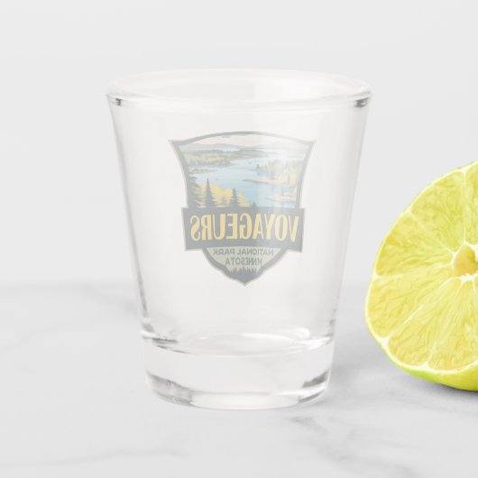 ボイジャーズナショナルパークイラストレーションレトロバッジ ショットグラス (裏面)