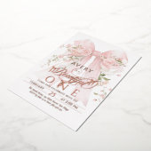 ボウティフル1歳の誕生日フローラボウガール 箔招待状 (回転した状態)