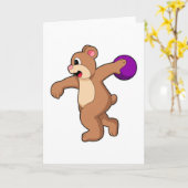 ボウリングでクマがボウリングボールを持って カード (黄色い花)