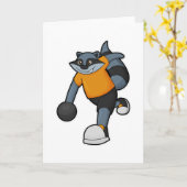 ボウリングでボウリングボールを持つラクーン カード (黄色い花)