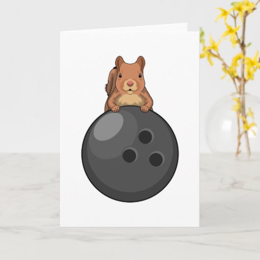 ボウリングのボウルを持つリスのデザイン カード (黄色い花)