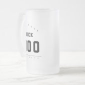 ボウリングをする人、 クリケットの投手名とボーリングハイスコアパーソナライズされた フロストグラスビールジョッキ (正面左)