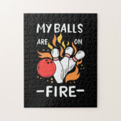 ボウリングをする人、 クリケットの投手玉が燃えている ジグソーパズル (縦)