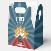 ボウリングボールが何らかのおもしろい子供の誕生日を打つ フェイバーボックス (オープン)