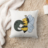 ボウリングボールでボーリングをする クッション (ブランケット)