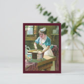 ボウルビクトリアンに生地を混ぜ合わせる女性 ポストカード (スタンド正面)