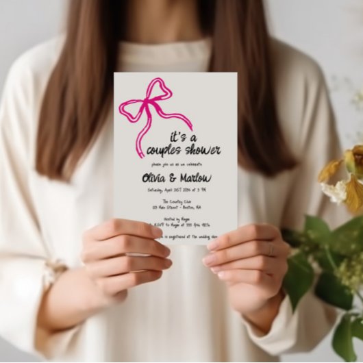 ボウ手書きカップルのシャワーパーティの招待状 招待状