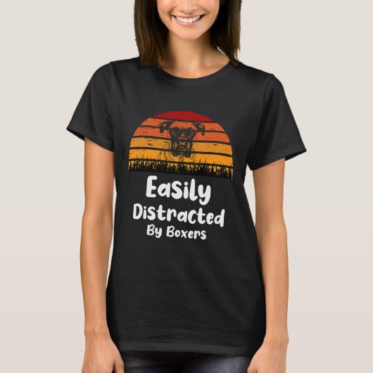 ボクサーに気を取られる92 Tシャツ (正面)