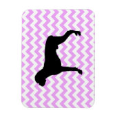 ボクサーシルエット付きピンクのシェブロン マグネット (縦)