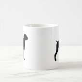 ボクサー犬がシルエットを育てる コーヒーマグカップ (中央)