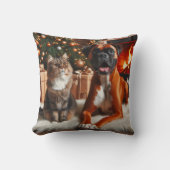 ボクサー犬と猫のクリスマス クッション (正面)