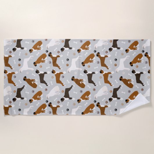 ボクサー犬の骨と前足 ビーチタオル (正面)