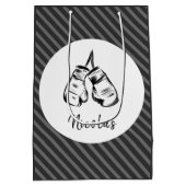 ボクシンググローブのストライプデザインのギフトバッグ  -  名前を入れて特別な贈り物に ミディアムペーパーバッグ (裏面)