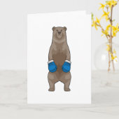 ボクシンググローブを着けたボクサーとしてのクマ カード (黄色い花)