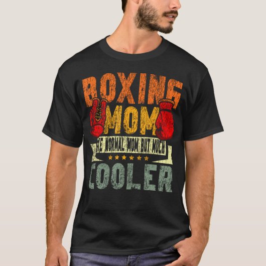 ボクシングママ 母親 ボクシング好きなママ 普通のママだけど Tシャツ (正面)