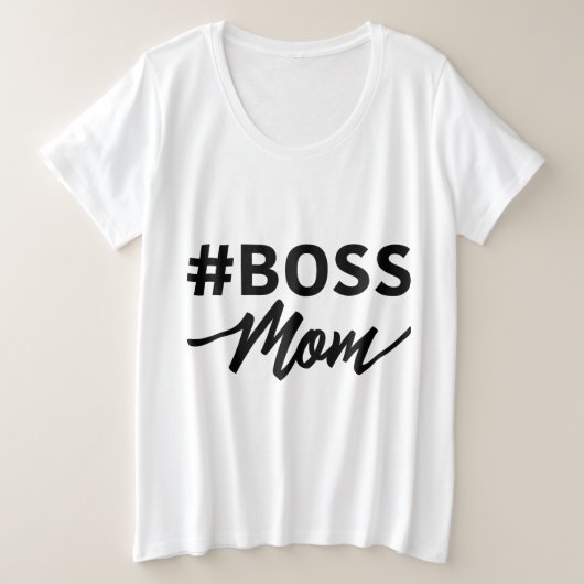 ボスであるHashtagの#BOSSのお母さんショー プラスサイズTシャツ (デザイン正面)