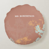 ボスの日ワイルドフラワーシルエット・オン・ブラウン ラウンドクッション (裏面)