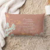 ボスの日ワイルドフラワーシルエット・オン・ブラウン ランバークッション (ブランケット)