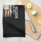ボストンを持つ老人を決して過小評価しない キッチンタオル (四つ折り)