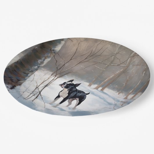 ボストンテリアが雪のクリスマスを過ごす ペーパープレート (アングル)