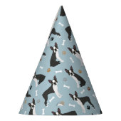 ボストンテリアのボーンズとポーズ パーティーハット (左)