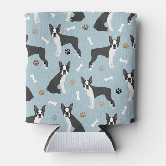 ボストンテリアボーンズとポーズ 缶クーラー (正面)