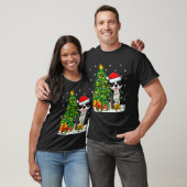 ボストンテリアードッグクリスマスツリーサンタ Tシャツ (ユニセックス)