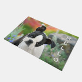 ボストンテリア犬かわいい子犬の動物頭 – こんにちは ドアマット (アングル)