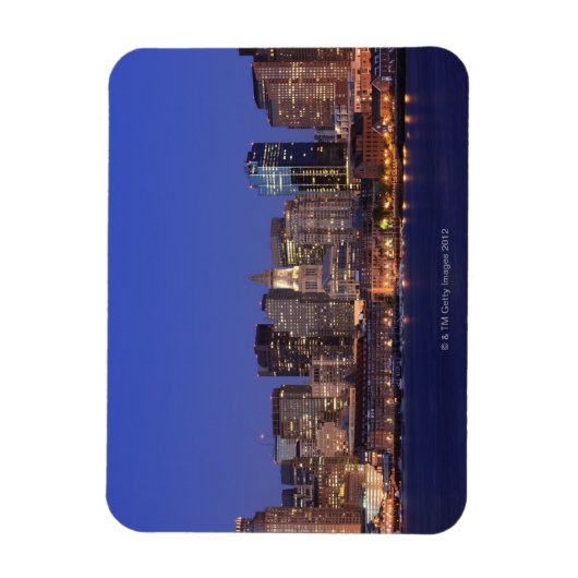 ボストンハーバーとスカイライン。ボストンは9人のうちの1人 マグネット (縦)