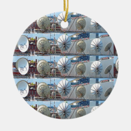 ボストンパラボラアンテナのインターネットTVコミュニケーションハブ セラミックオーナメント (正面)