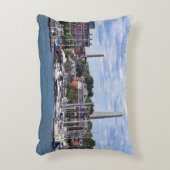 ボストンMA – マリーナウィズバンカーヒルモニュメント アクセントクッション (正面(垂直))