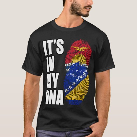 ボスニアとキリバスのミックスDNA伝統国旗 Tシャツ (正面)