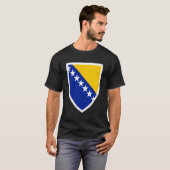 ボスニアヴィンテージエンブレム国旗誇りを持ったボスニア語 Tシャツ (正面フル)