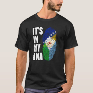ボスニア・ジブチアンミックスDNA国旗の伝統 Tシャツ
