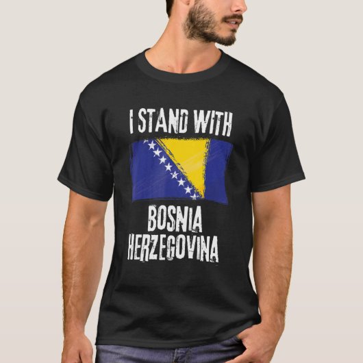 ボスニア・ヘルツェゴビナ国旗と共に立つ Tシャツ (正面)