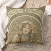 ボスニア・ヘルツェゴビナby Alphonseミュシャ(1900) クッション (ブランケット)