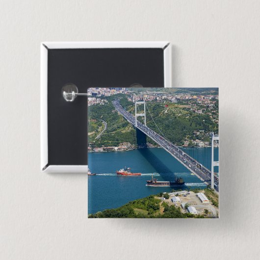 ボスフォロスの上のファティ·サルタン·メフェット橋 缶バッジ (正面&裏面)